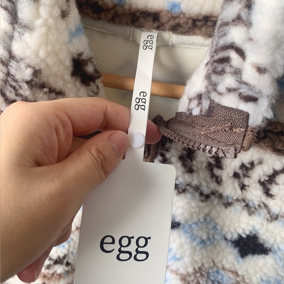 Korean Fair Isle Sherpa Fleece Jacket | Drawstring Hem - Picture 3 of 9